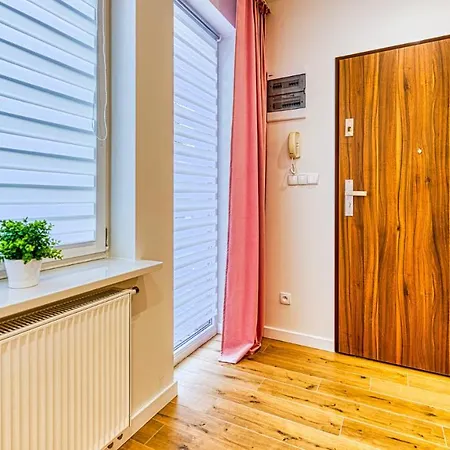 아파트 Centrum - Wyszynskiego 9 By Royal Aparts