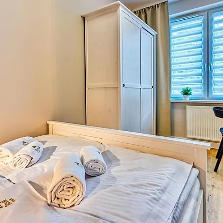 Centrum - Wyszynskiego 9 By Royal Aparts 아파트 *